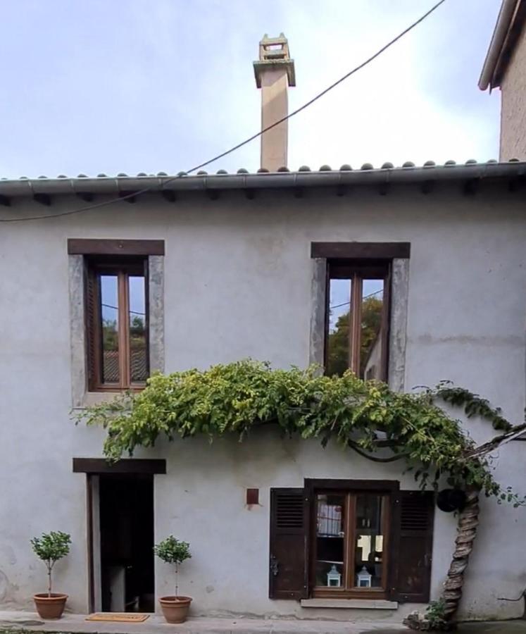 Gite de la Châteldonnaise Exterior foto
